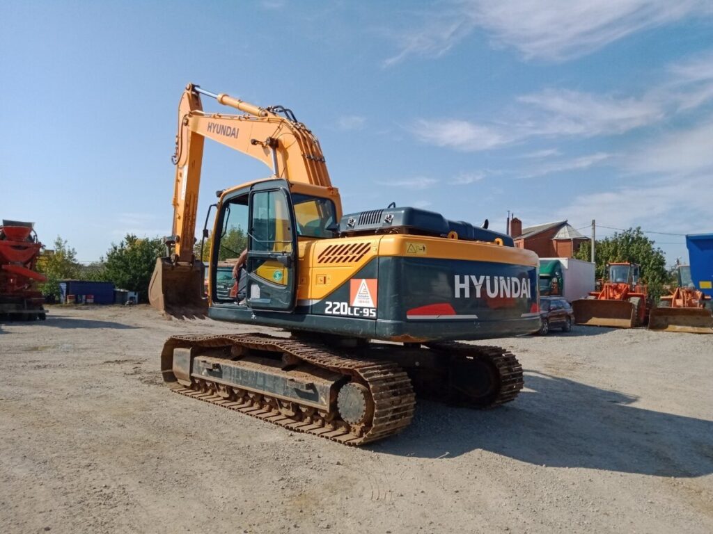Hyundai R 220LC-9S